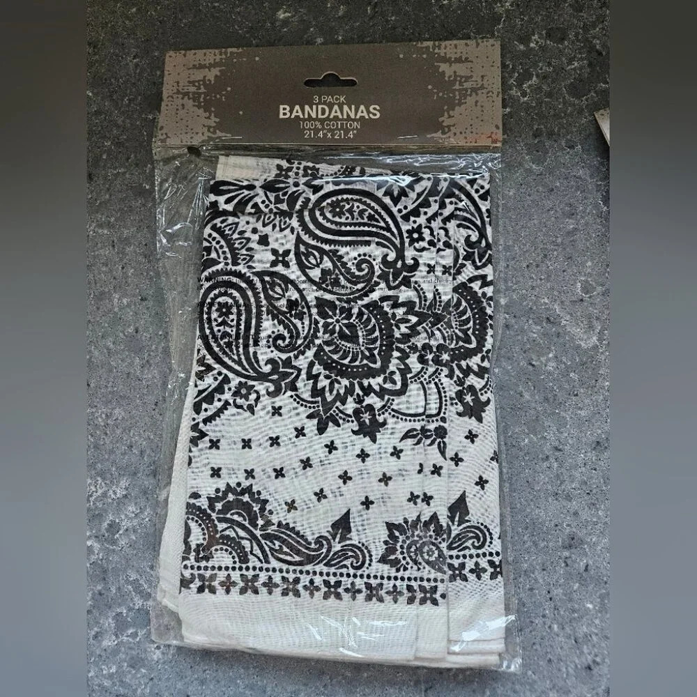 3 Pack  of White and Black Bandanas